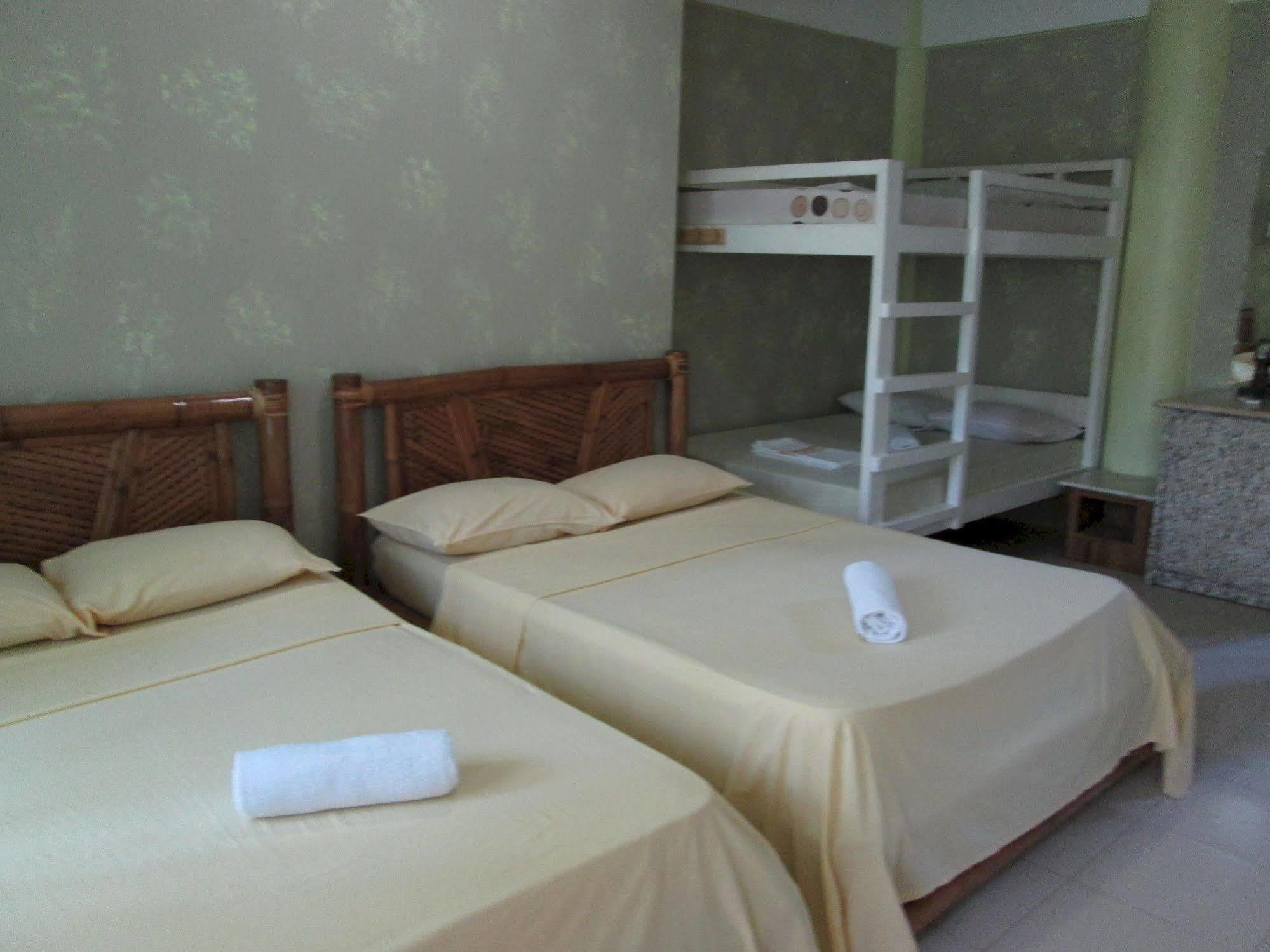 Amigos Beach Resort Balabag  Zewnętrze zdjęcie