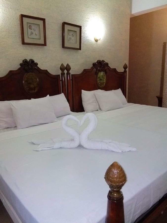 Amigos Beach Resort Balabag  Zewnętrze zdjęcie